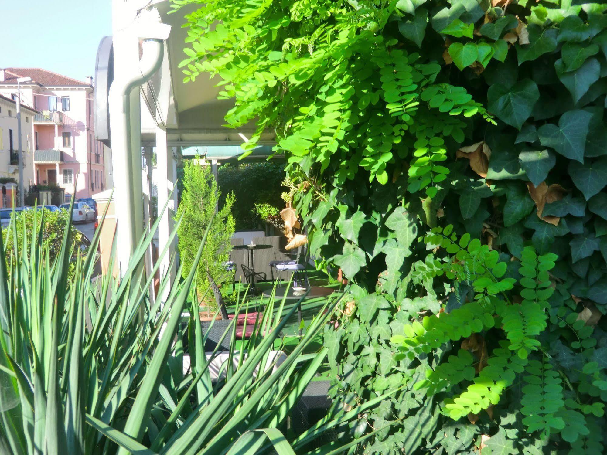 Hotel La Terrazza Vicenza Zewnętrze zdjęcie